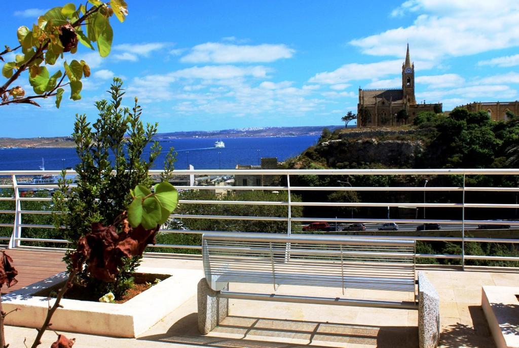 Seaview Luxury Penthouse With Shared Swimming Pool Leilighet Għajnsielem Eksteriør bilde