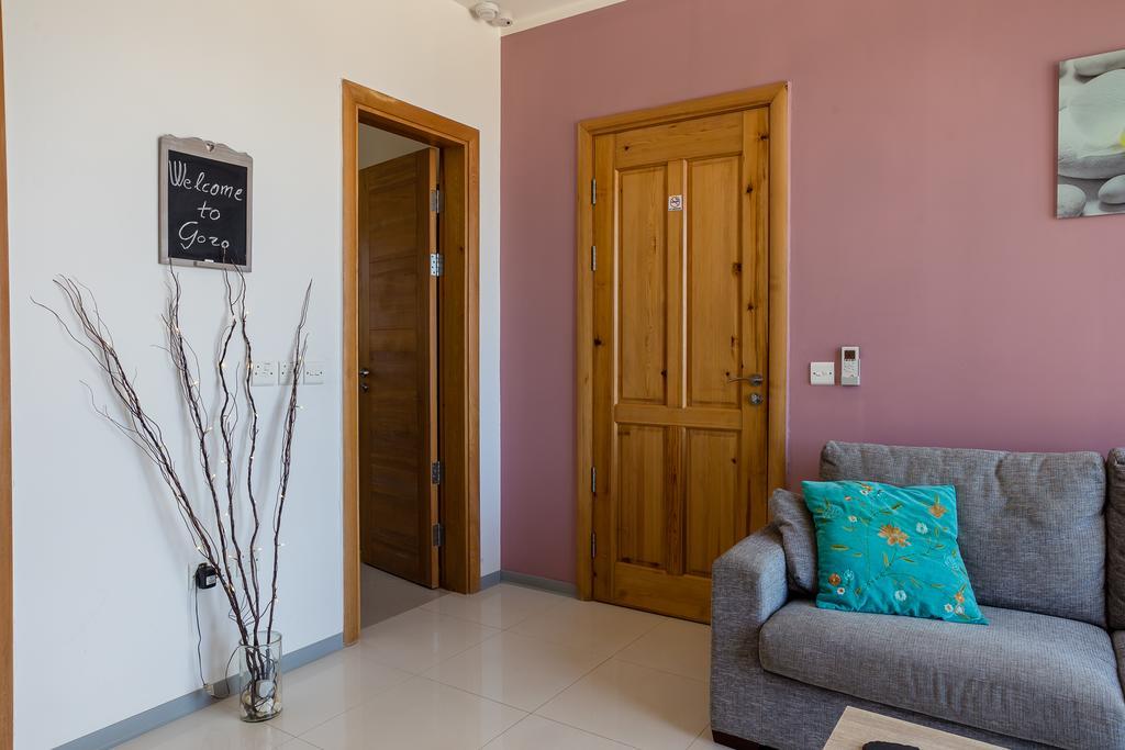 Seaview Luxury Penthouse With Shared Swimming Pool Leilighet Għajnsielem Eksteriør bilde