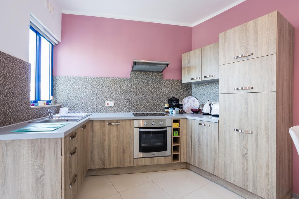 Seaview Luxury Penthouse With Shared Swimming Pool Leilighet Għajnsielem Eksteriør bilde