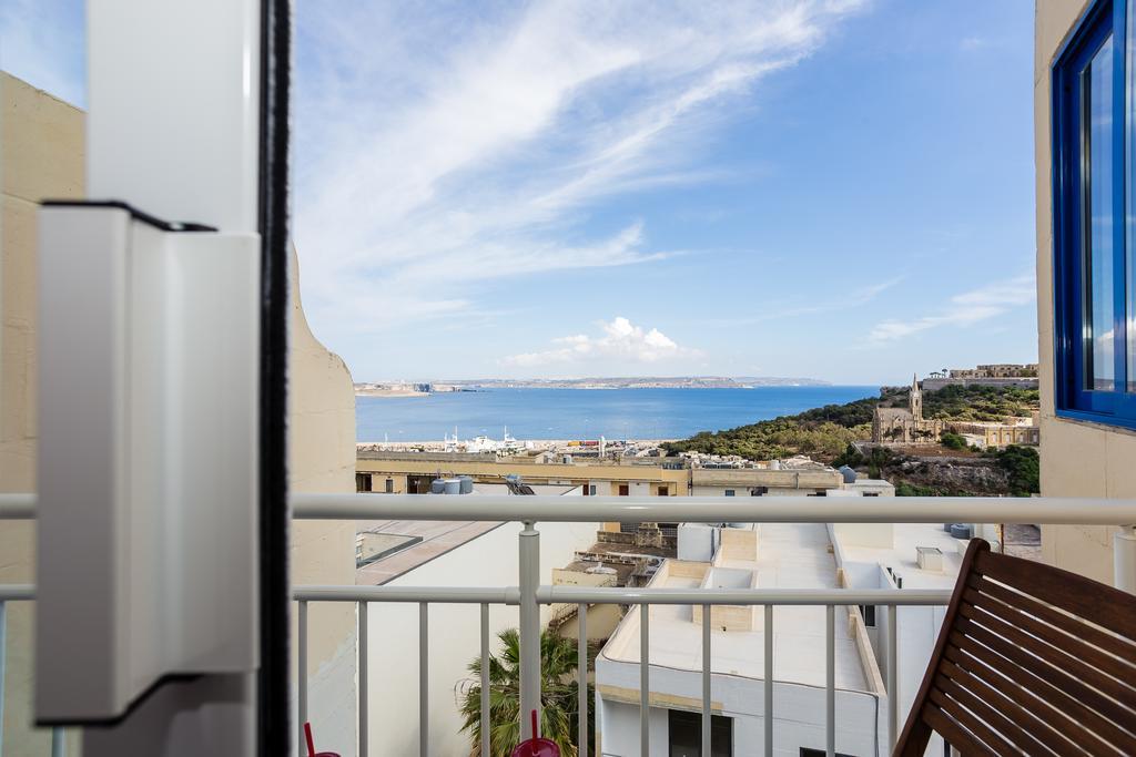 Seaview Luxury Penthouse With Shared Swimming Pool Leilighet Għajnsielem Eksteriør bilde